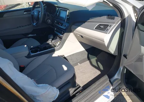 2018 Hyundai Sonata Se z USA, uszkodzony, nr VIN 5NPE24AF8JH672449